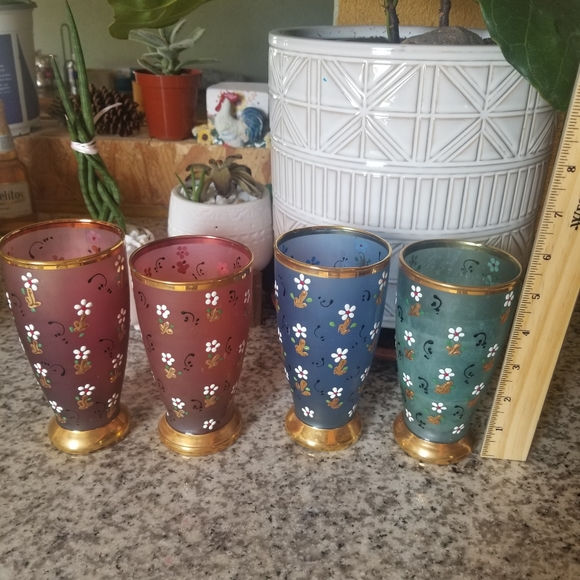 4 hand painted Anthropologie Glass Vases - Picture 5 of 7